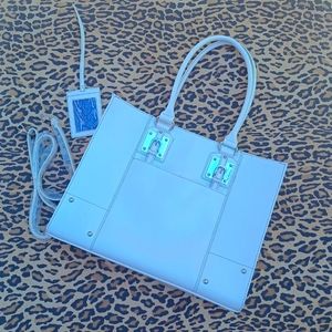 White Wilson Leather Large Purse 👛 😍